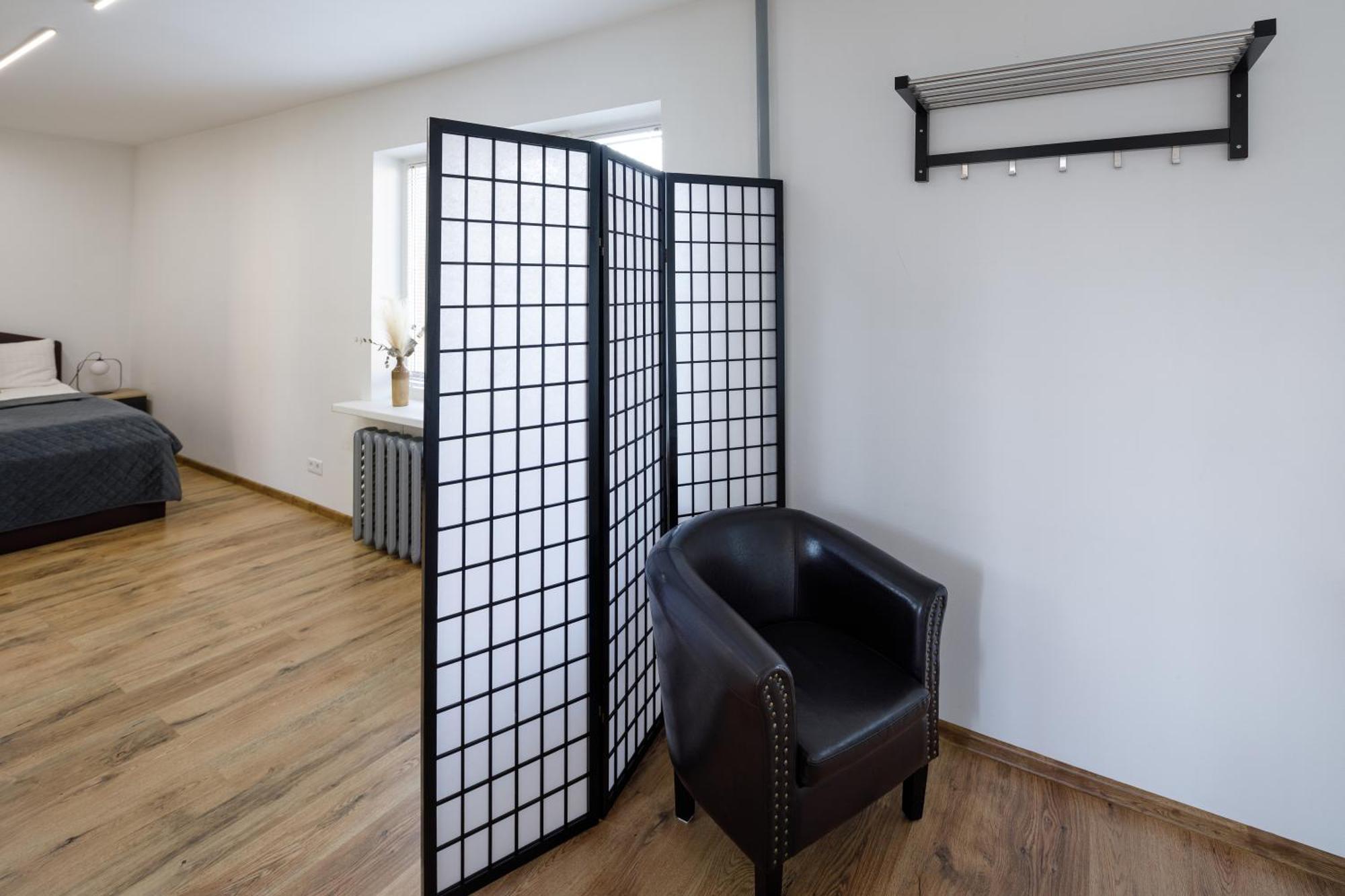 Brivibas Yard With Parking In Center Appartement